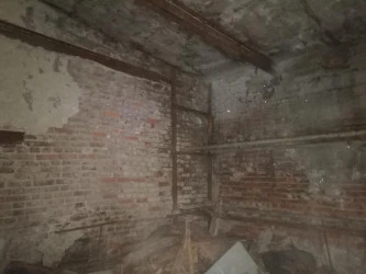 Здание дизельной  с земельным участком, площадью 194,0 кв. м, этажность 1: Республика Коми, г. Печора, п. Березовка